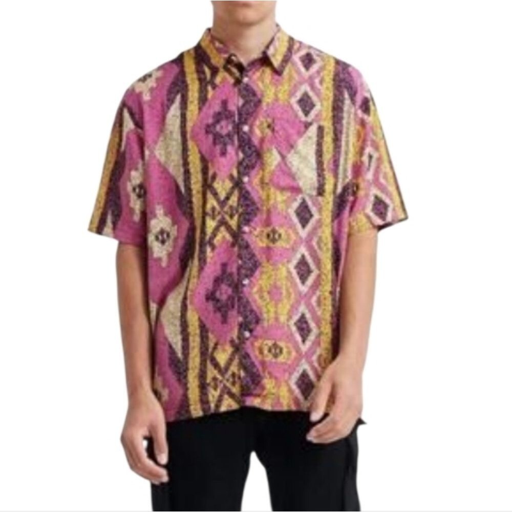 Urban Outfitters Men's Art Deco Rayon Button Down Short Sleeve Shirt
